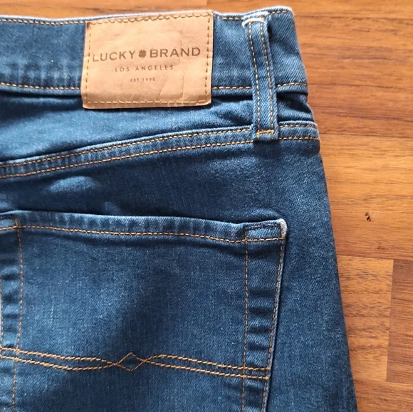 😀LuckyBrand 363 Men's Size 34×32 Denim Blue Jeans. - Picture 6 of 7